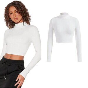 ❤️ BERSHKA Lightweight cropped long sleeve Top Size L